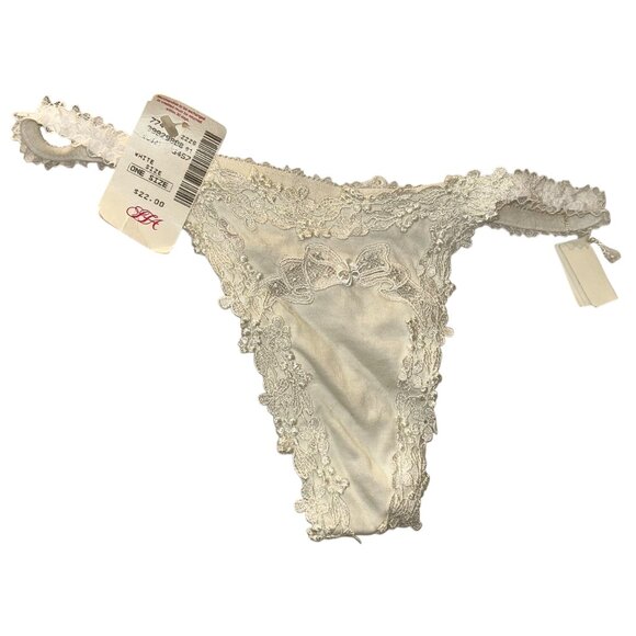 Only Hearts Saks Fifth Avenue white cotton lace trim thong underwear 1size NWT - Picture 1 of 3